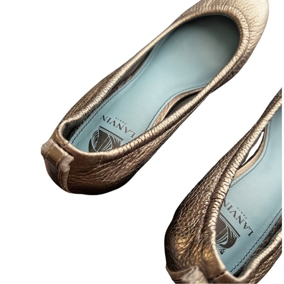 LANVIN Cube Metallic Round Toe Silver Heel Pumps Sz 8.5 - Picture 4 of 7